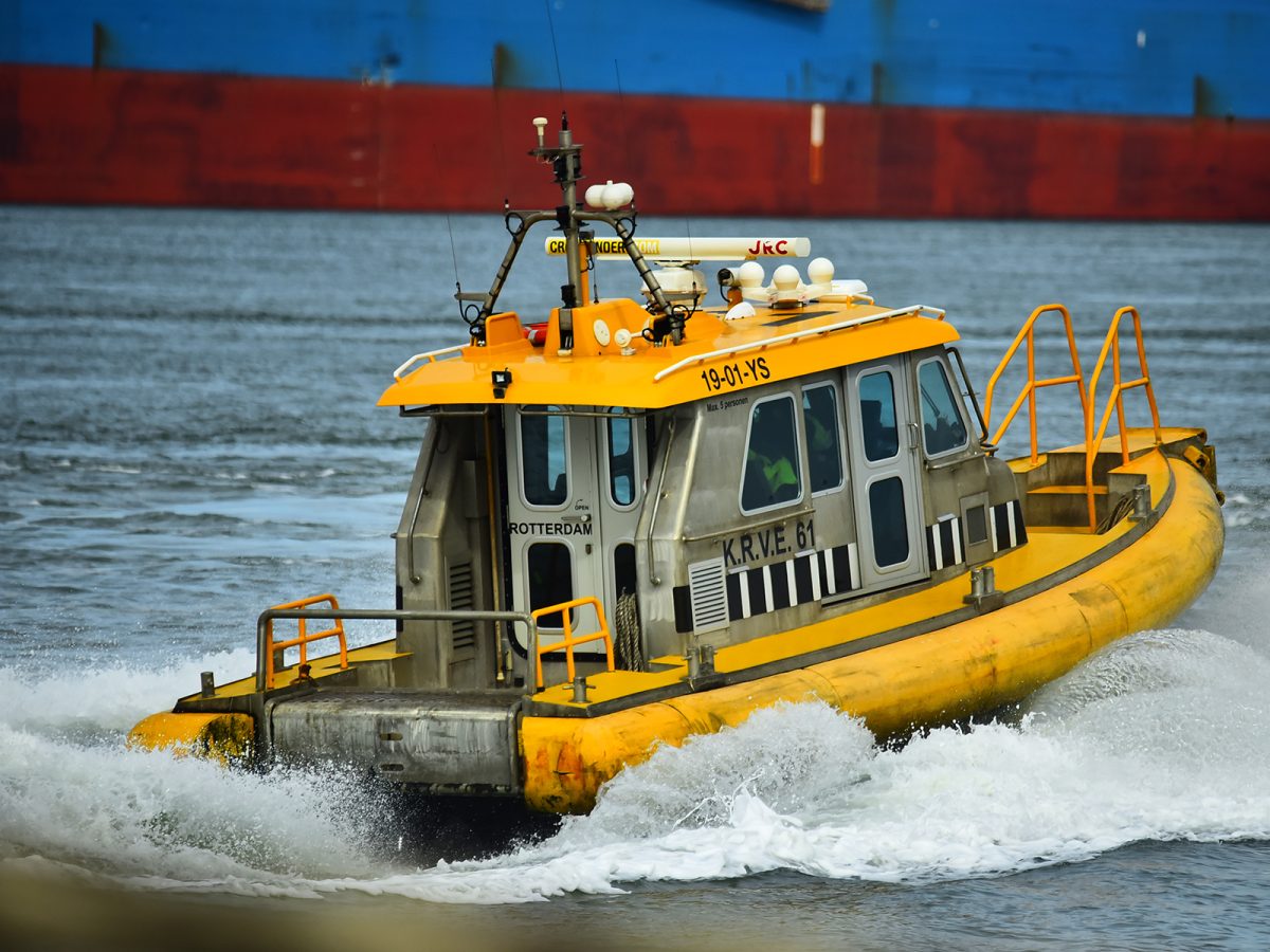 KRVE-61-polymarine-fender-ststems