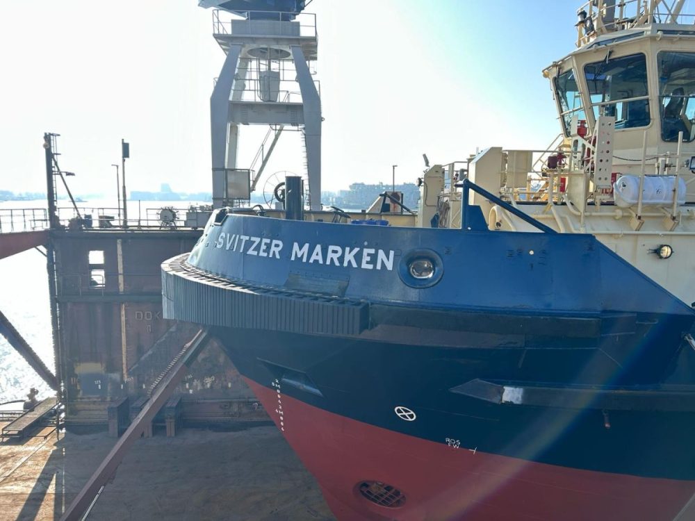 Extremely Heavy duty fender for Svitzer Marken